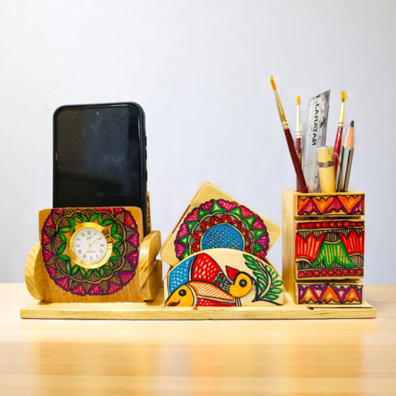 Mor Fish Painting Desk Organiser