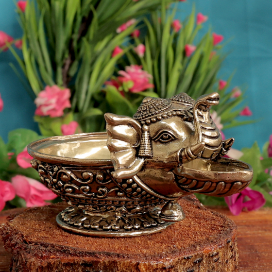 Brass Diya Oil Lamp for Pooja Traditional Brass Divi Deepak BH11264