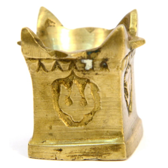 Brass Tulsi Kyaro with Divi KBH00545