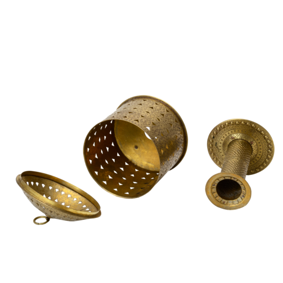 Brass Candle Stand KBH06248