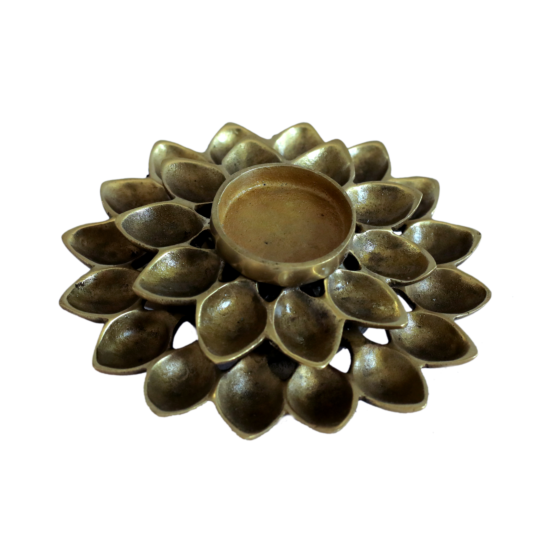 Brass 1 Candle & 2 Diya KBH07259