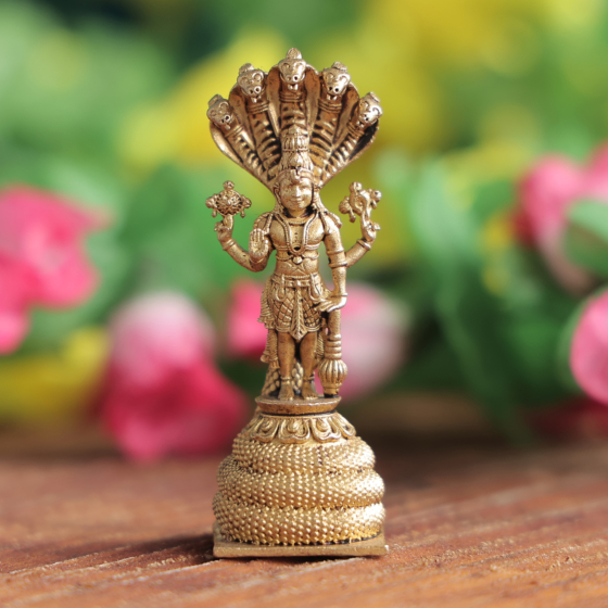 Small Vishnu Bhagwan Murti for Home Temple, Car Dashboard & Office Decor BH12351