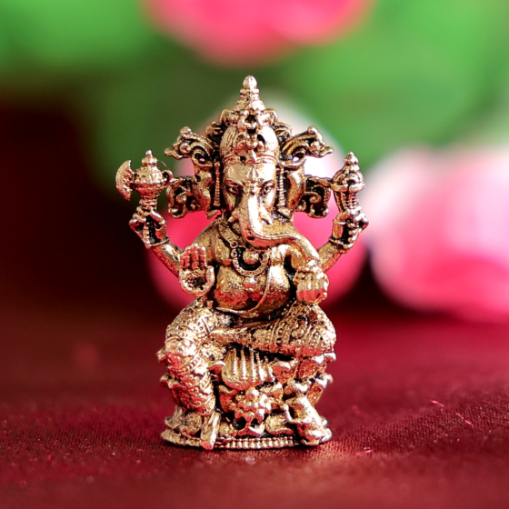 Small Ganpati Murti for Car Dashboard, Home Temple & Office Decor BH12359