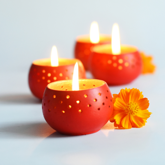 DOME Tealight Holders_Red  Set of 4 With Complimentary HD Candles 