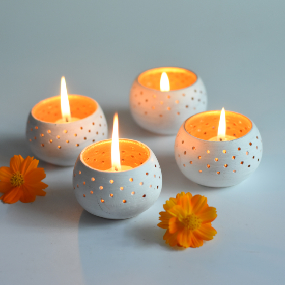 Tealight Holders Set of 4 with Complimentary HD Candles FREE