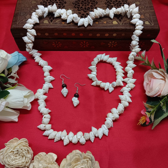 Handmade Shell Jewellery Set