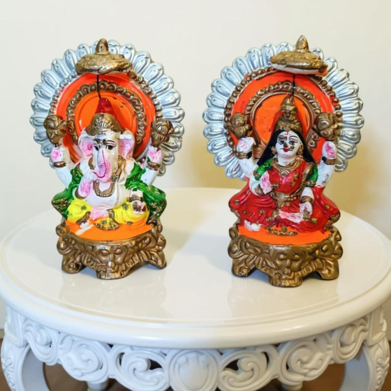 Handcrafted Clay Laxmi-Ganesha Idol Set | 15x9x5 cm