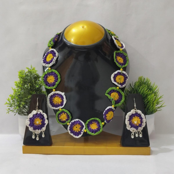 Tricolour Necklace with Earrings | Aapan Kala