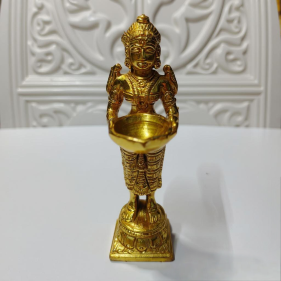 Handcrafted Brass Lamp | 5x3x3 cm