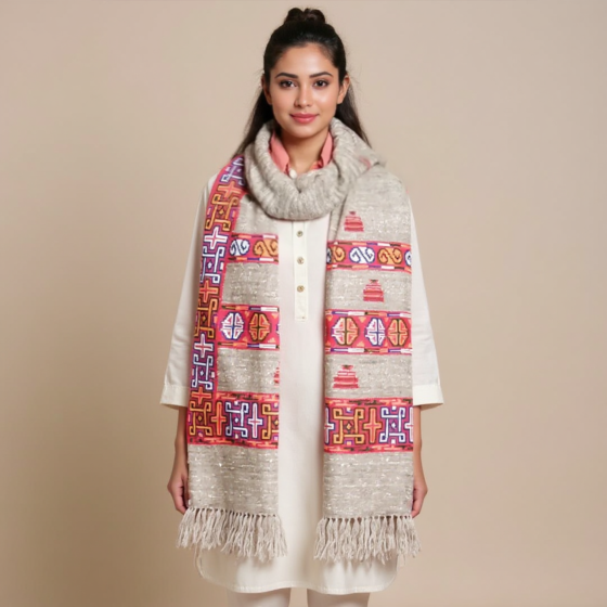 Kullu Kinnauri Design Woollen Shawl