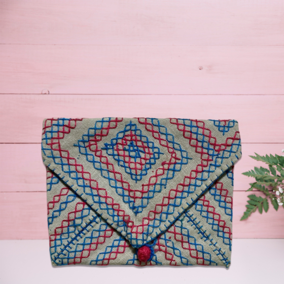 EMBROIDED HAND POUCH FOR WOMEN