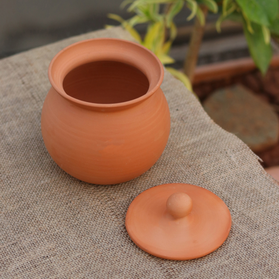 Dahi Handi Curd Pot with lid 500 ML Terracotta