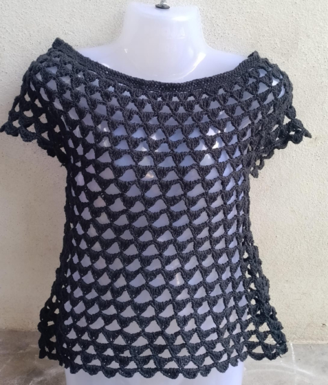 Crochet Ladies Top | Black