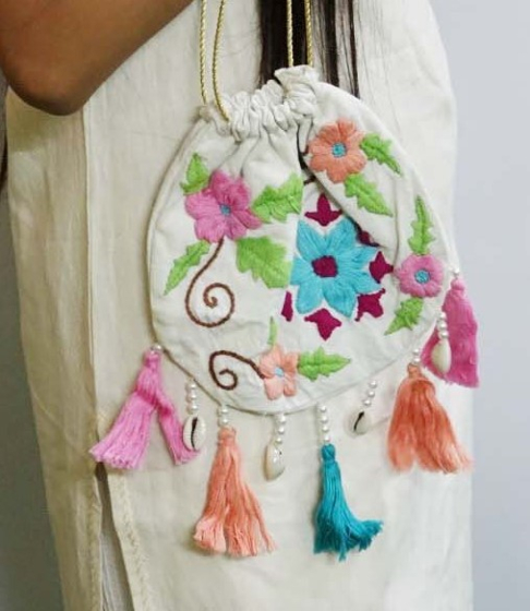 HAND EMBROIDERED FLOWER PRINT POTALI BAG 