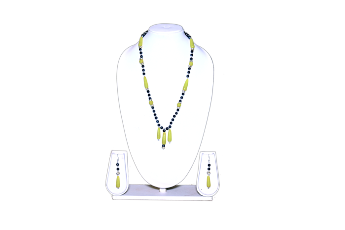 LIME GREEN NECKLACE 