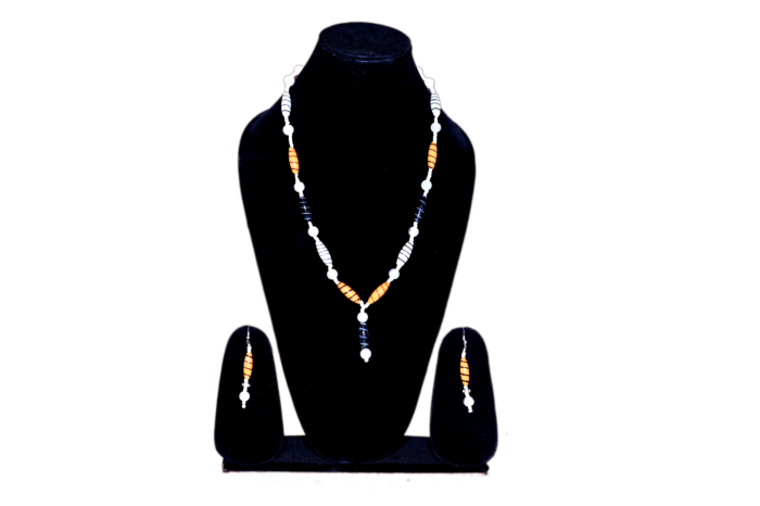 White Yellowed Necklace