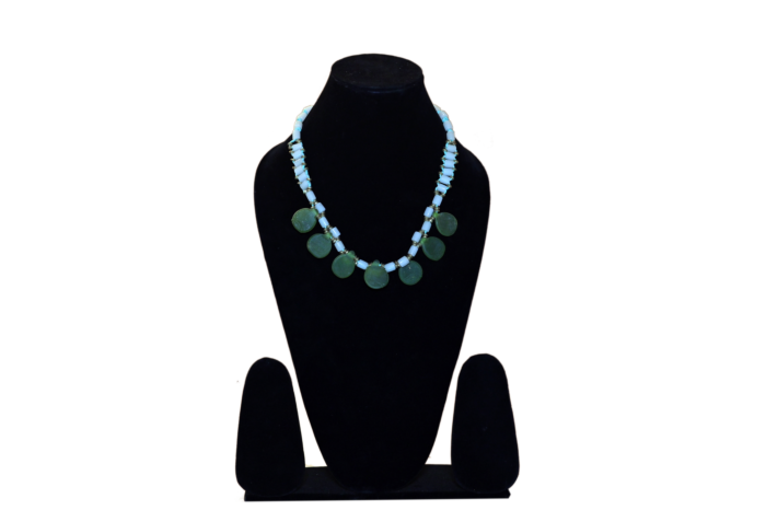 WHITE PARTY NECKLACE 