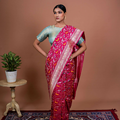 Shikargah Handwoven Banarasi Silk Magenta Saree