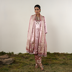 Titli Pink Ethnic Banarasi Suit