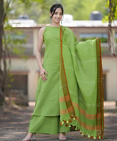 “Pure Linen Suit Material – 3 Piece Unstitched Set”