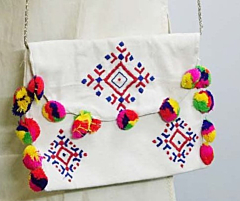 HAND EMBROIDERED  WHITE SIDE PURSE FOR WOMEN 
