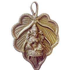 Brass Pipal Pan Laxmi Wall Hanging KBH00227