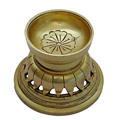 Brass Round Shape Designing Diya KBH07241