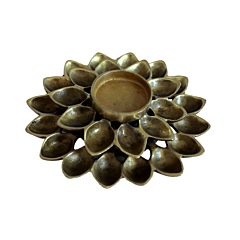 Brass 1 Candle & 2 Diya KBH07259