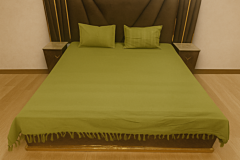 Handloom Double Bedsheet with Pillow Covers