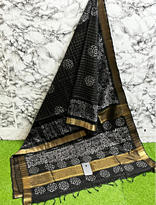 Aarvi Grace – Kota Staple Mangalagiri Saree with Discharge Print & Matching Blouse | Lightweight Handloom Elegance