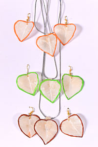 Handmade Pendant with Earrings Set | Leaf Design | Multicolour | Set of 3
