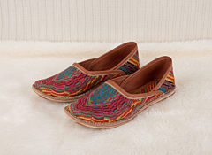 Festive Red Embroidered Leather Womens Jutti