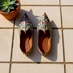 Leather Mojadi | Aari Work