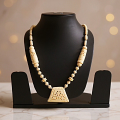 Handicrafted Bone Necklace 