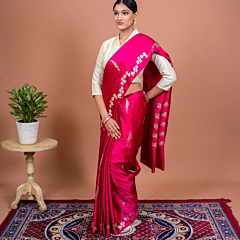 Lehar Boota Handwoven Banarasi Saree Magenta