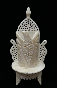 Bone Handicrafted Pen Stand 