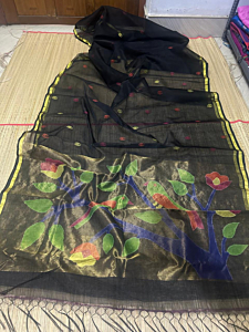 Muslin saree with blouse piece 