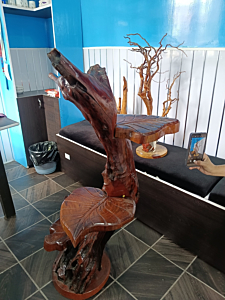 3-Tier Leaf-Shaped Plant Stand and Corner Display Table