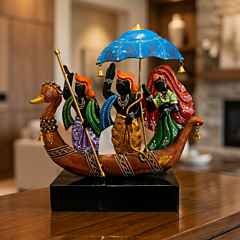 Handcrafted Ram-Parivaar in Boat Showpiece