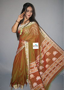 ARBEE Handloom Pure Cotton Red and Green Duel Tone Color Lotus Motif Anchal with Lotus Motif Border Regular Wear Saree With Attached Blouse Piece,