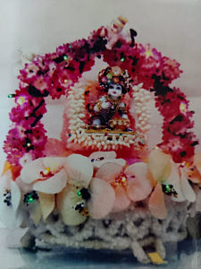 Crystal Laddu Gopal Basket 