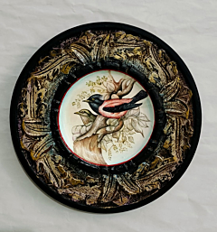 HANDCRAFTED WOODEN DECORATIVE WALL PLATE WITH INTRICATE BIRD ART - KALAMKARI