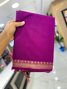 Elegant Kota Mangalgiri Silk Saree with Golden Zari Border & Blouse Piece