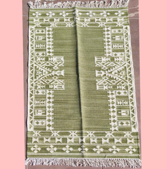 Hand Knotted Traditional Rug 