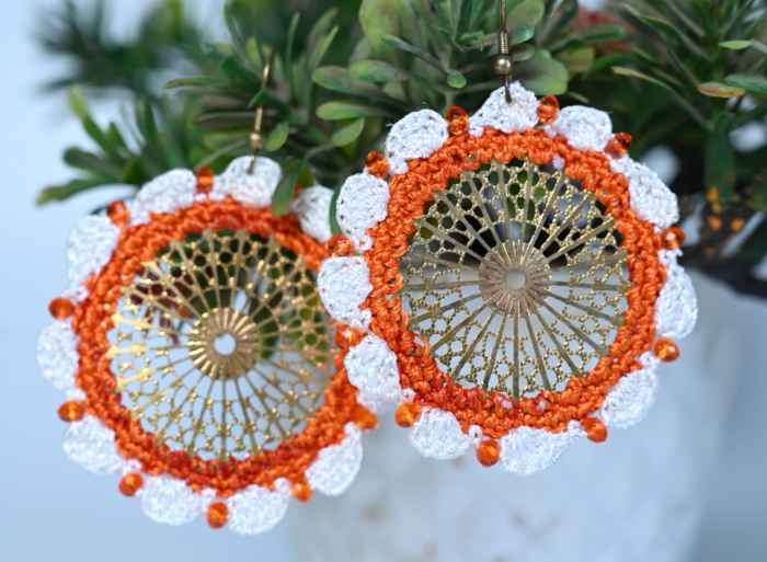 Aapan Kala Earring White/Orange