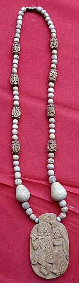 Handcrafted Tulsi Kanthi Mala | 35 X 5 X 1 cm