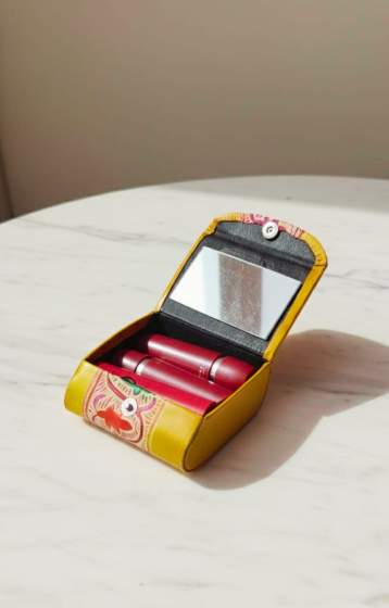Handcrafted Leather Lipstick Case with Mirror for 3 Lipsticks