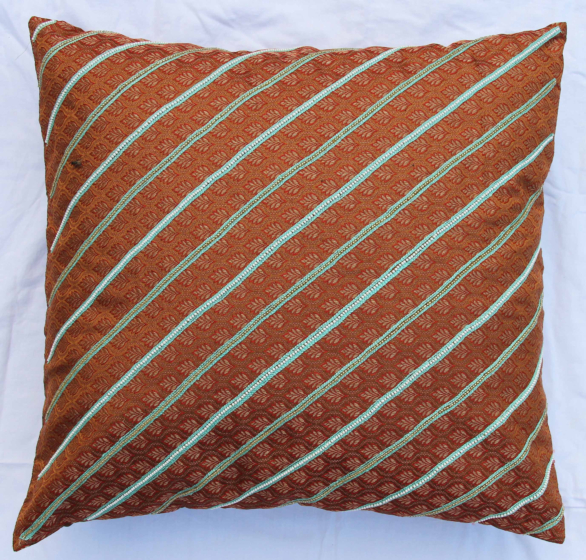Zari And Zardozi Cushion Cover
