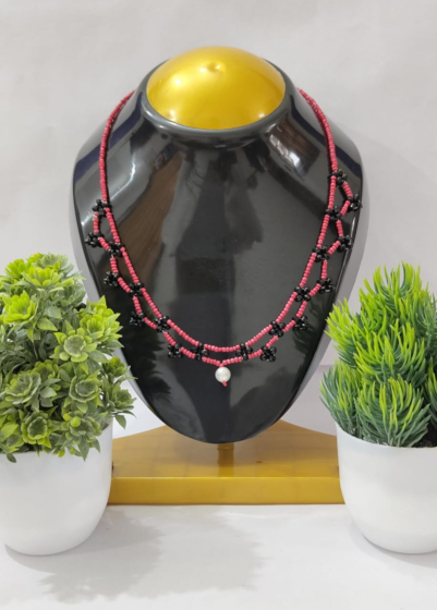 Aapan Kala Red-Black Beads Necklace