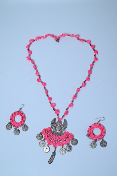 Aapan Kala Pink Necklace with Earring